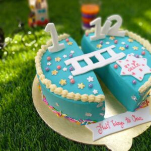 Red Velvet + Chocolate cake